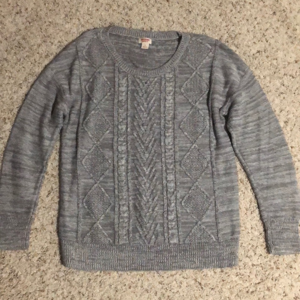 Grey sweater (size L)